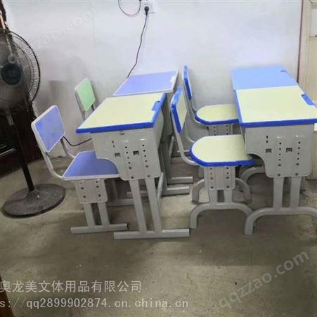 柳州学校课桌椅厂家，学习桌椅定制，培训机构课桌椅